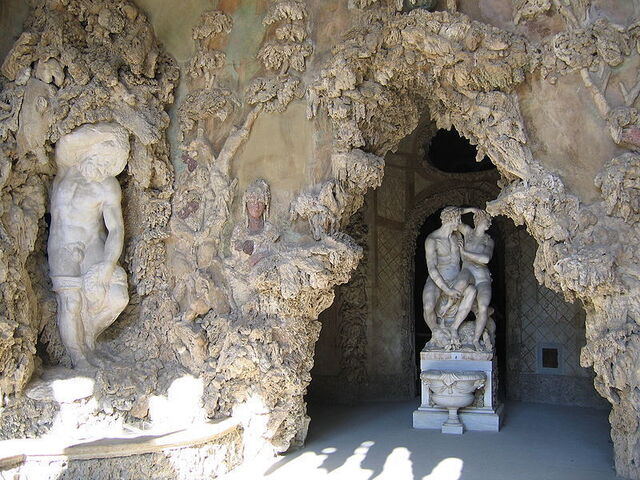 Buontalenti Grotto, facade