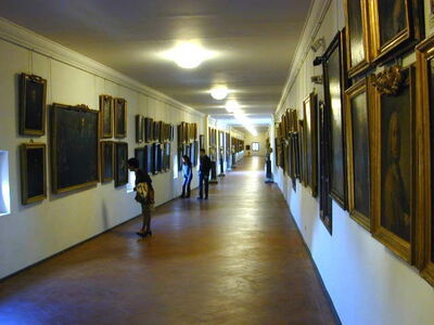 Vasari Corridor Inside