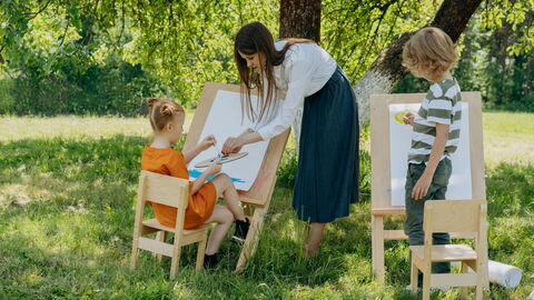 Kids painting