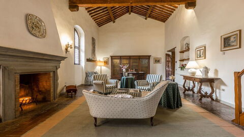 Montegufoni, interior