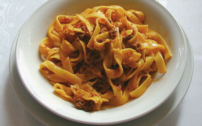 Fettuccine with ragù sauce