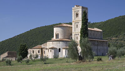 View of the Abbey in a sunny day