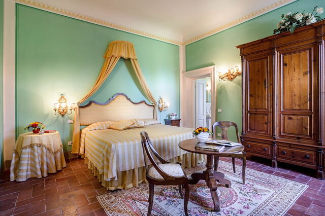 Splendida, bedroom