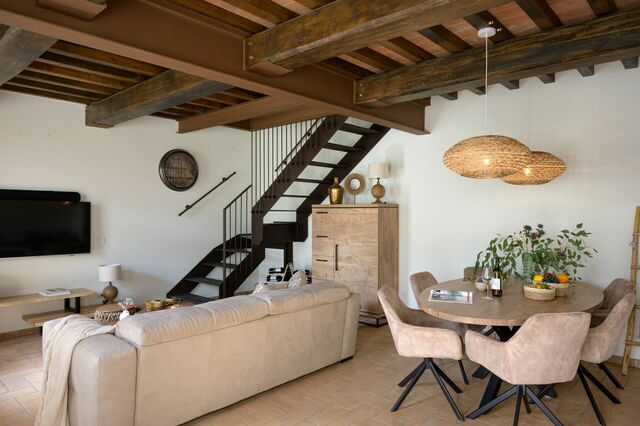 Spereto, living room