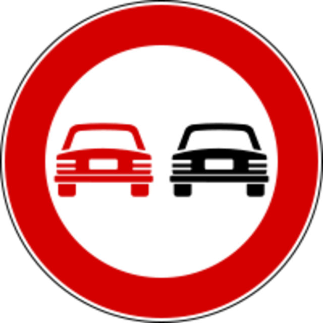 Italian no overtaking sign