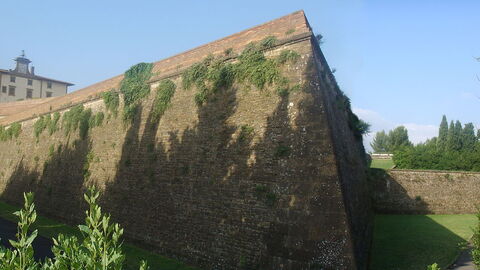 Forte belvedere walls