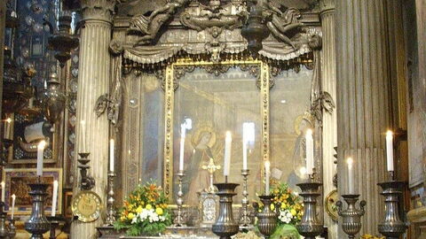 Chapel housing the painting