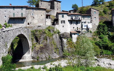 Bridge in Piazza al Serchio