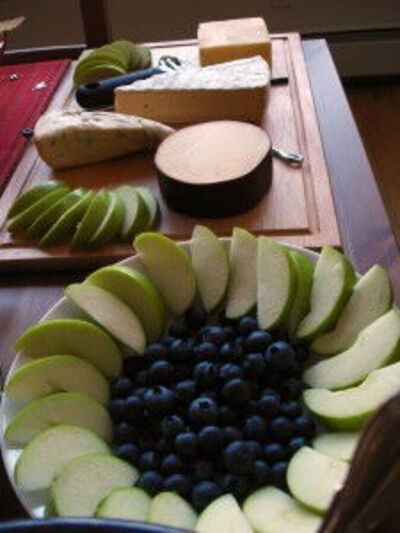 Tuscan Cheese and Fruit