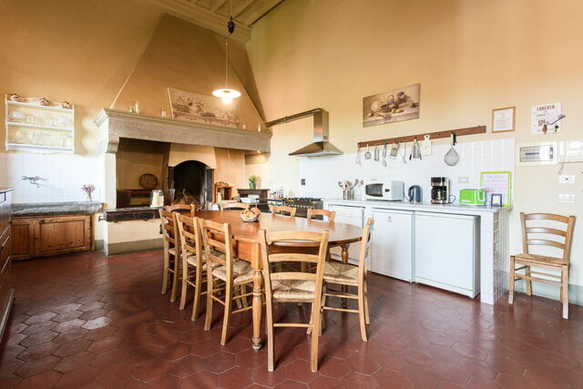Villa Badiuzza, kitchen