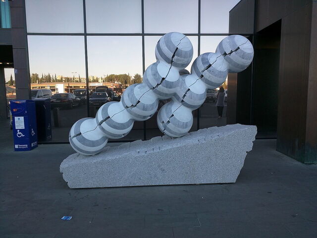 Park Eun Sun's work at the airport in Florence