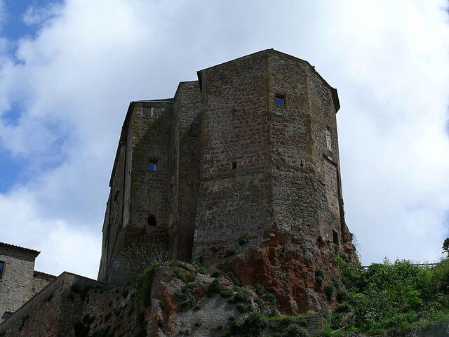 Sorano Fortress