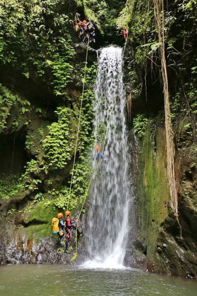 A thrilling canyoning expedition