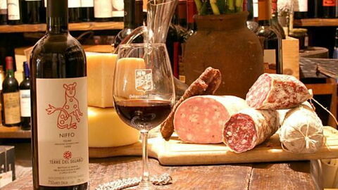 Delicious selection of rustic Tuscan food