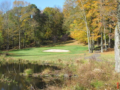 Example of a pretty Autumn golf course