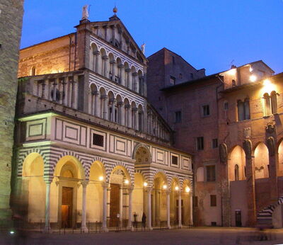Piazza del Duomo, Pistoia