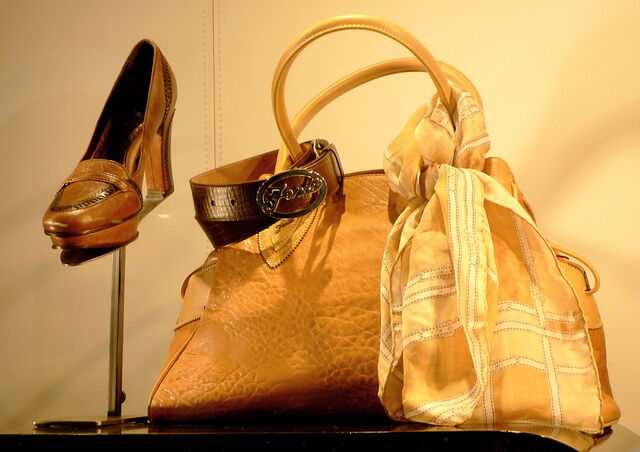 Fashion outlet products