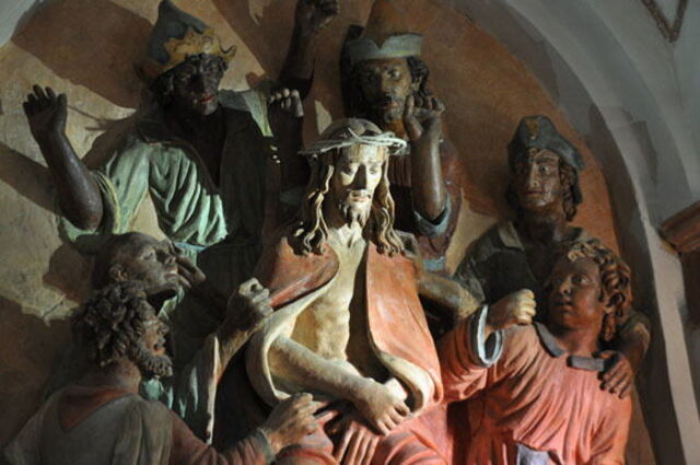 Art inside san vivaldo hermitage