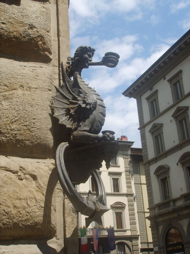 Palazzo Strozzi, exterior details