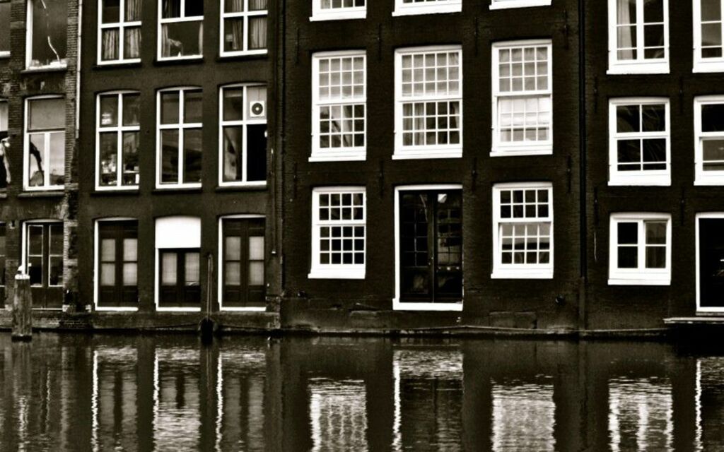 Mirror image in Amsterdam's channel