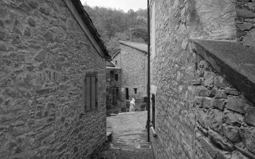 Street scene in Braia, near Pontremooli