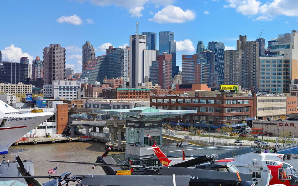 New York Skyline from Intrepide museum