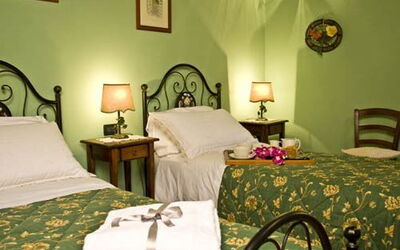 Accommodation:&nbsp;Aliseo Cottage