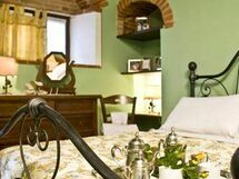 Accommodation:&nbsp;Grecale