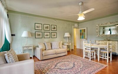 Melissa: Room, Furniture, Interior Design, Property, Living Room, Building, Ceiling, Wall, Floor, House