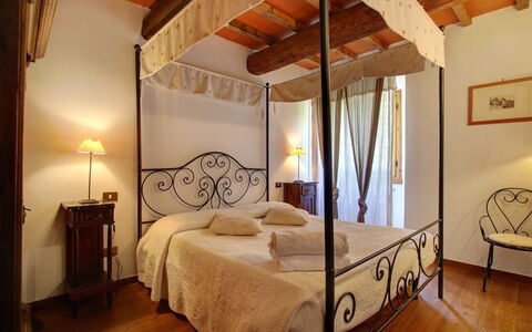 Villa Acacia: Bed, Bedroom, Furniture, Room, Property, Bed Frame, Interior Design, Building, Bed Sheet, Canopy Bed