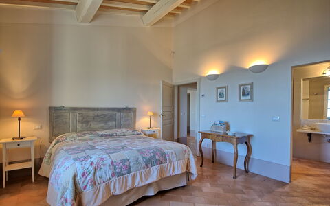 Casa Olivia: Bedroom, Bed, Furniture, Room, Property, Bed Sheet, Bed Frame, Interior Design, Floor, Building