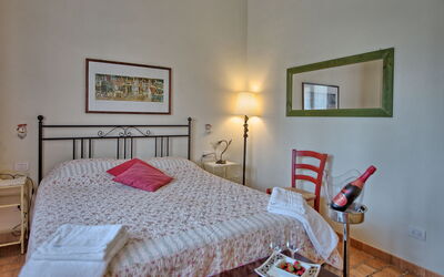 Accommodation:&nbsp;Rosso