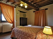 Accommodation:&nbsp;Ginestra