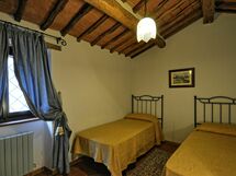 Accommodation:&nbsp;Violetta