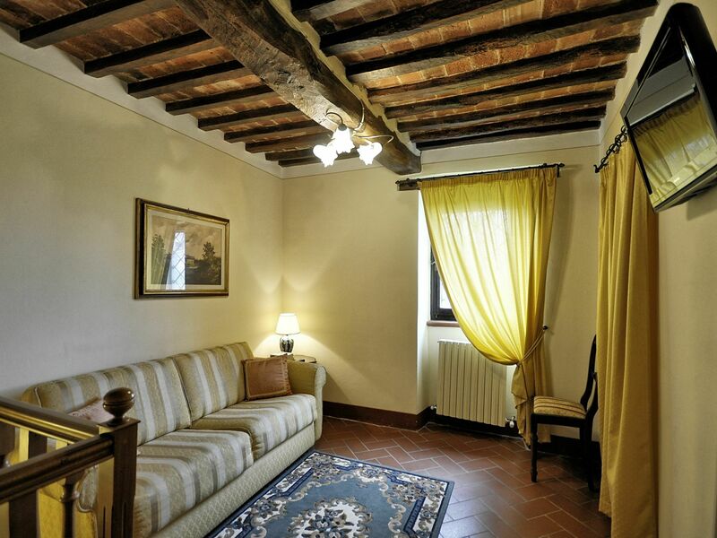 Accommodation:&nbsp;Ginestra