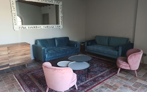 Fattoria Di Quercia Al Poggio: Couch, Table, Furniture, Property, Building, Wood, Interior Design, Living Room, Rectangle, Architecture