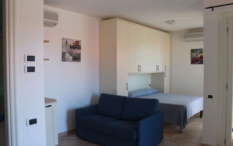 Accommodation:&nbsp;Monolocale Con Veranda 211v