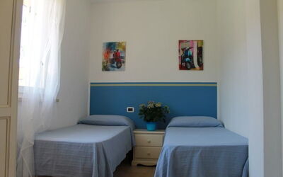 Accommodation:&nbsp;Trilocale Grande Primo Piano 233v