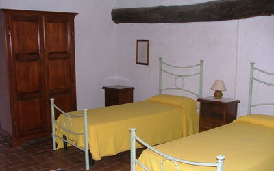 Accommodation:&nbsp;1202