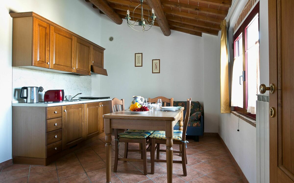 Accommodation:&nbsp;506