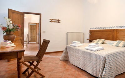 Accommodation:&nbsp;502