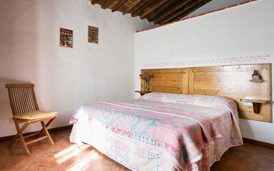 Accommodation:&nbsp;502