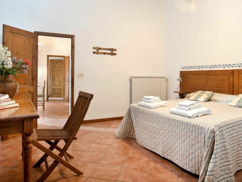 Accommodation:&nbsp;502