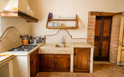 Agriturismo Il Molinello: Cabinetry, Countertop, Furniture, Building, Drawer, Wood, Interior Design, Kitchen, Door, Floor