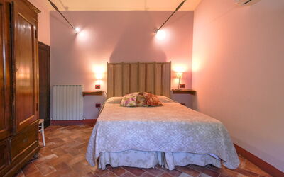 Accommodation:&nbsp;Pini