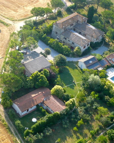 Agriturismo Il Molinello: Aerial Photography, Bird'S-Eye View, Residential Area, Urban Design, Property, Suburb, Landscape, Land Lot, Estate, Photography