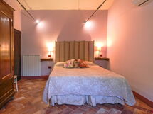 Accommodation:&nbsp;Pini