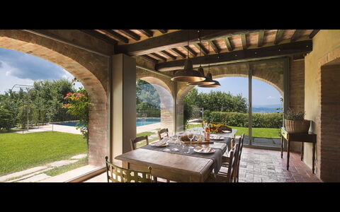 Villa Mandorlo: Property, Building, House, Estate, Real Estate, Home, Room, Porch, Architecture, Villa