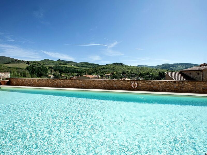 gaiole-suites-gaiole-in-chianti-multiproperty-suites-6-pool