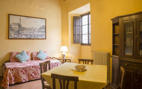 Accommodation:&nbsp;Buondelmonti 6